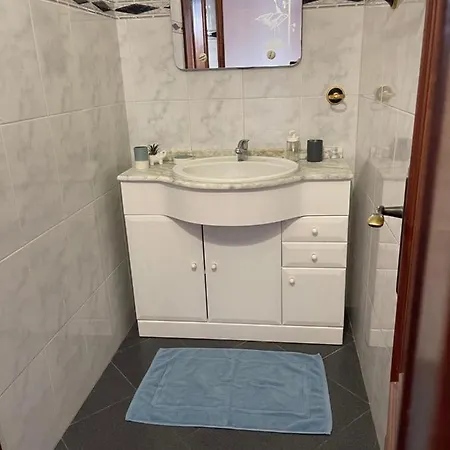 Catloc & Kitcat Local Costa de Além