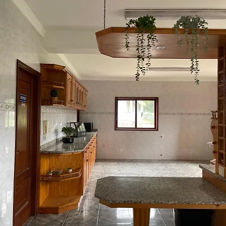 Catloc & Kitcat Local 3*