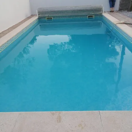 Catloc & Kitcat Local 3*