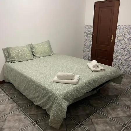 Catloc & Kitcat Local 3* Costa de Além