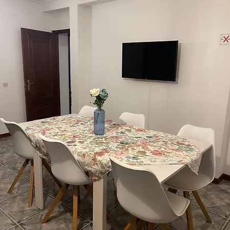 Apart-hotel Catloc & Kitcat Local 3*