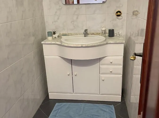 Catloc & Kitcat Local Costa de Além